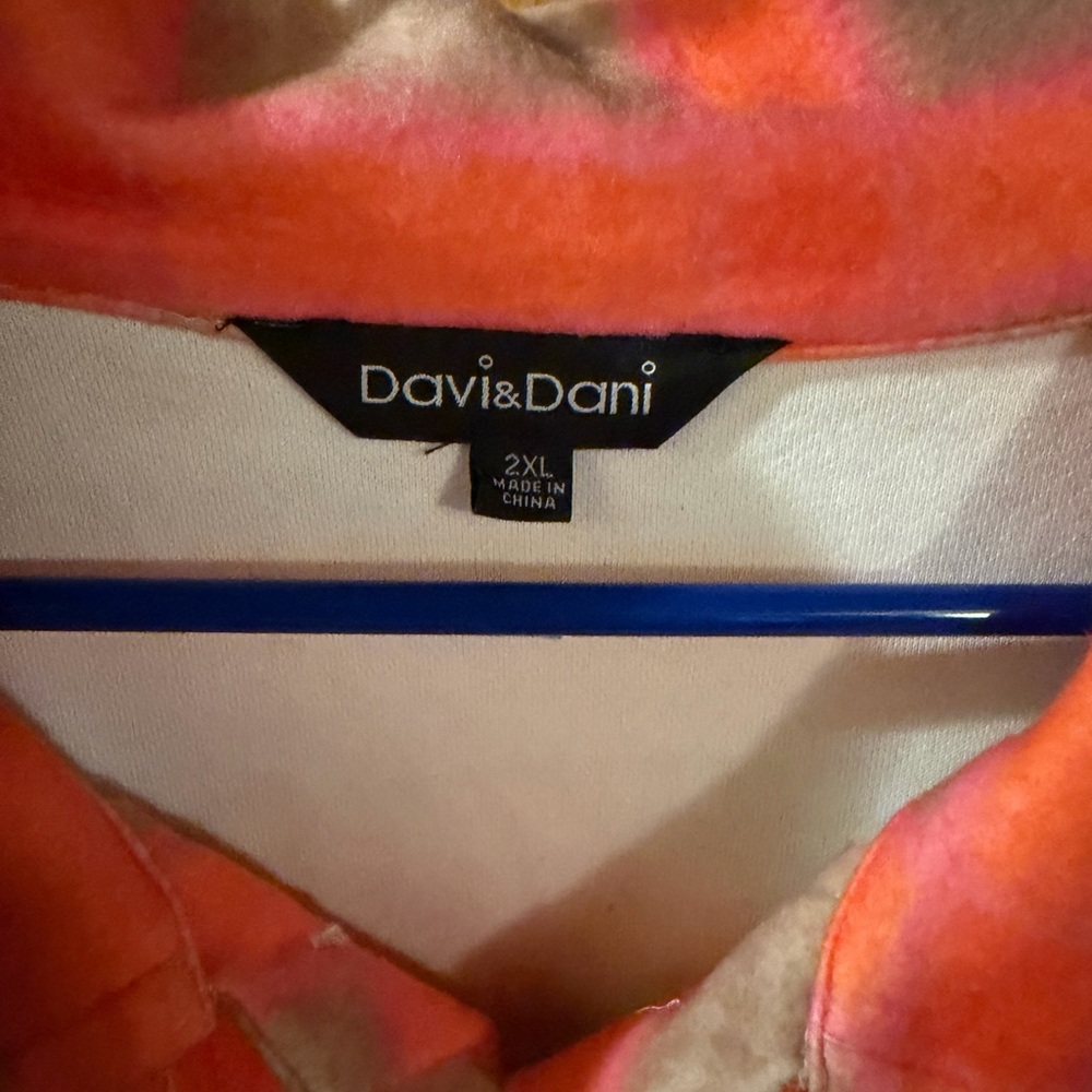 David & Dani Women's Pink and Tan Plaid Flannel Jacket with 4 pockets - Picture 2 of 4
